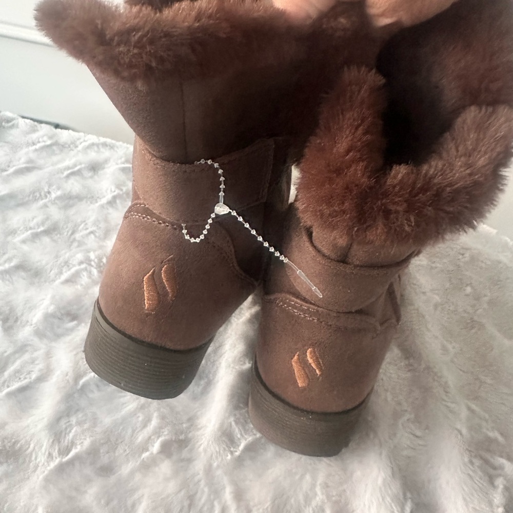Skechers Chocolate Suede Winter Boots - Picture 4 of 7